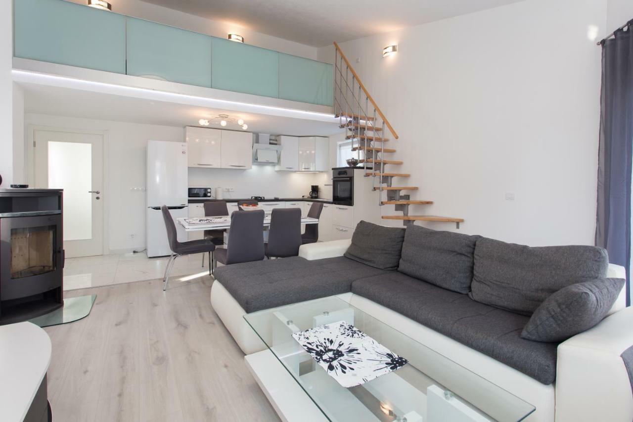 Villa Supuk Vinišće Екстериор снимка